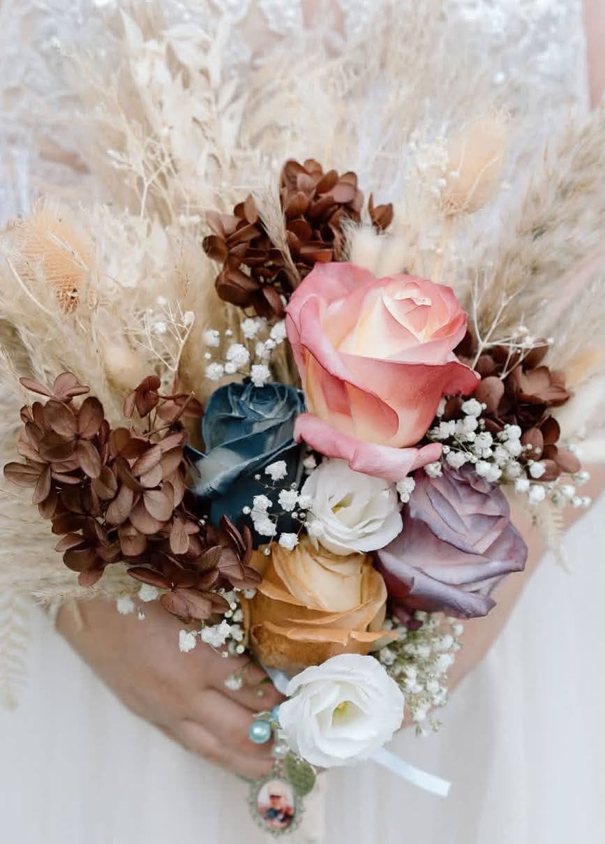 Wedding floral design by Port Petals